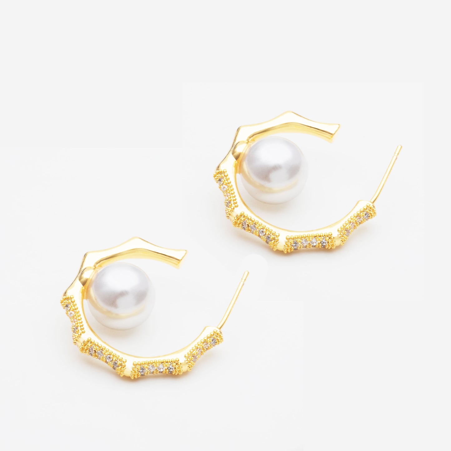 Eun Pearl Earrings