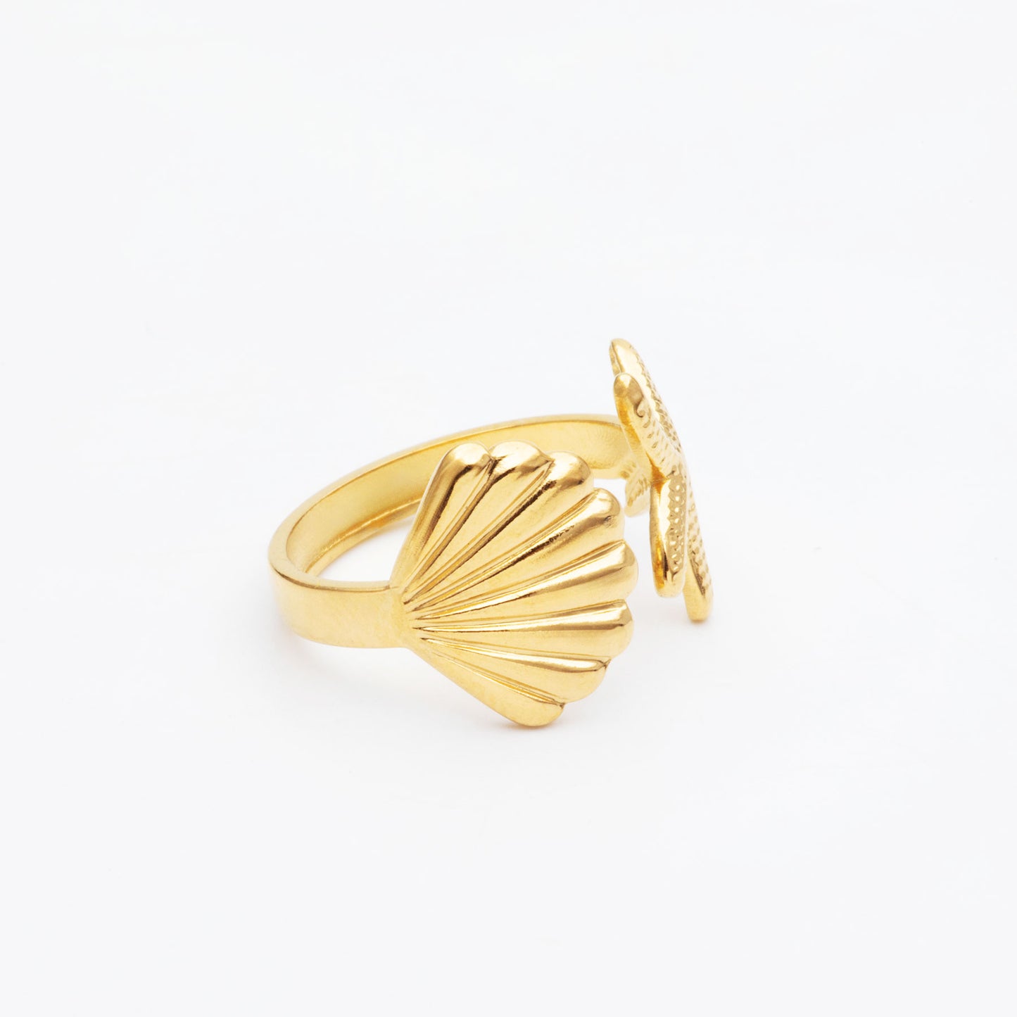 Adina Ring
