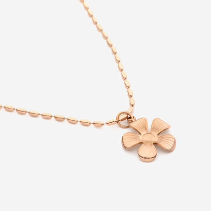 Dreamy Lily Necklace