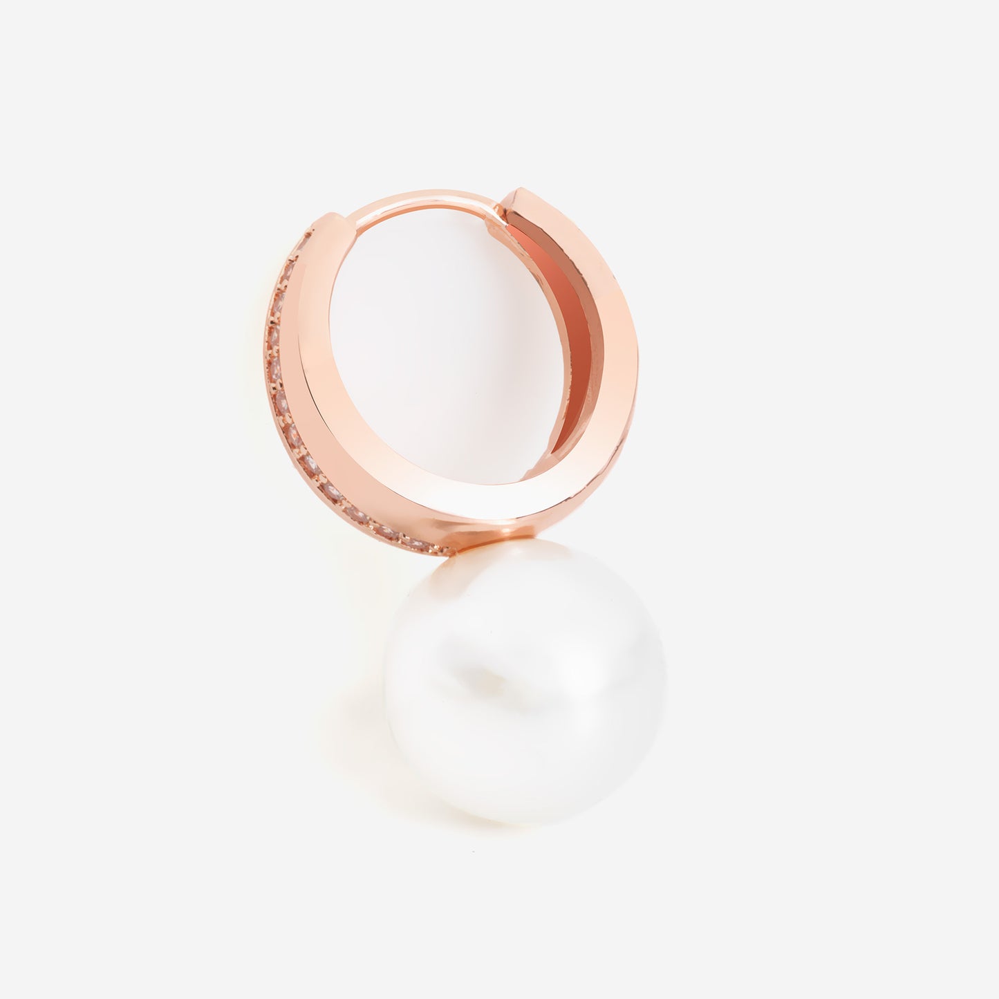 Anya Pearl Earrings