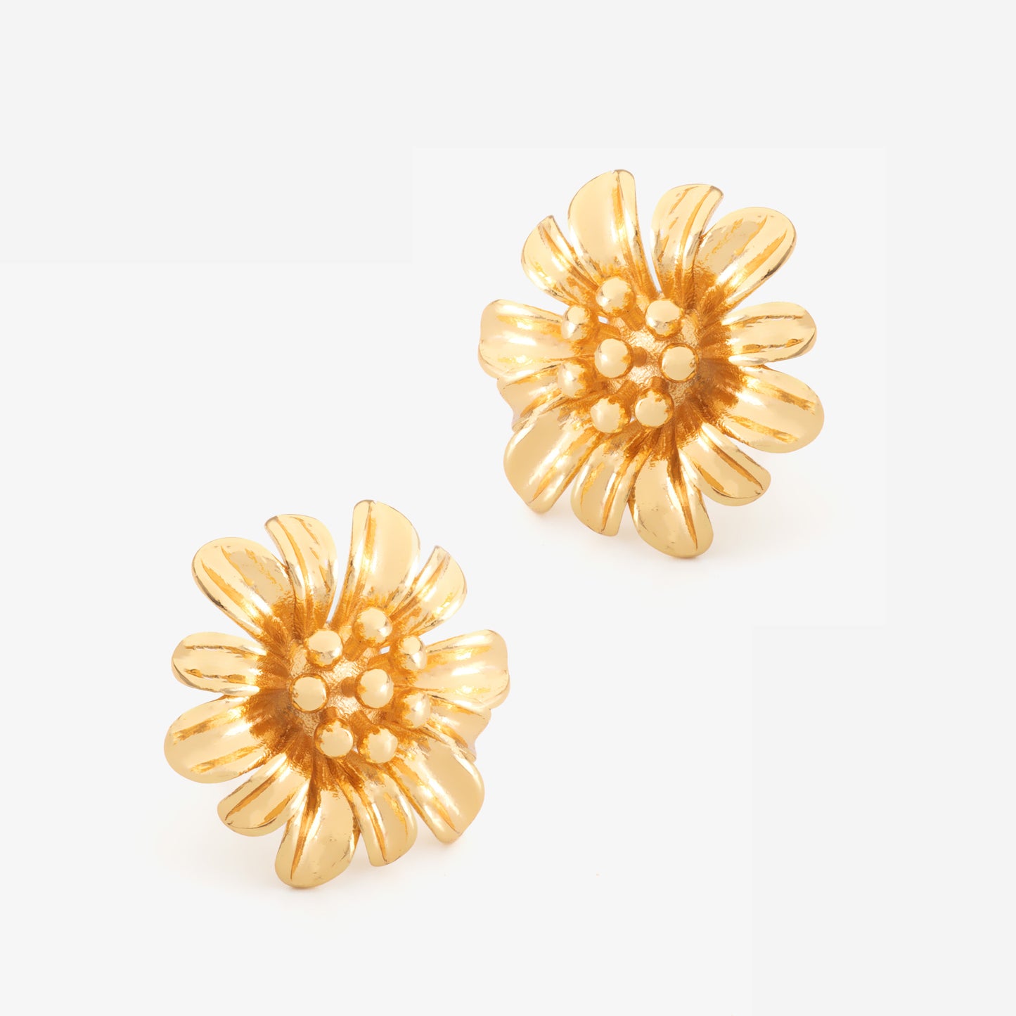 Pretty Pia Earrings
