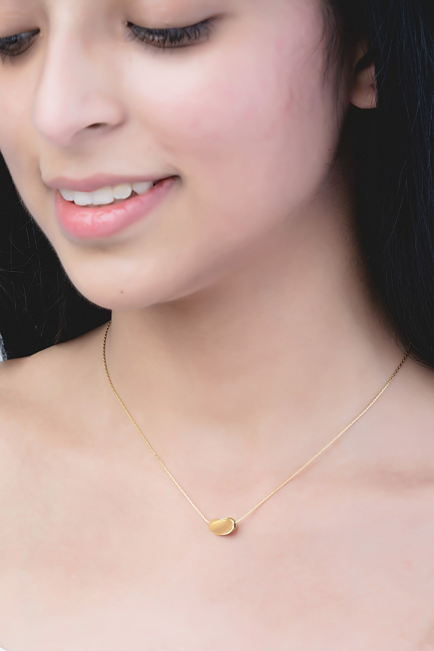 Isabela Twist Necklace