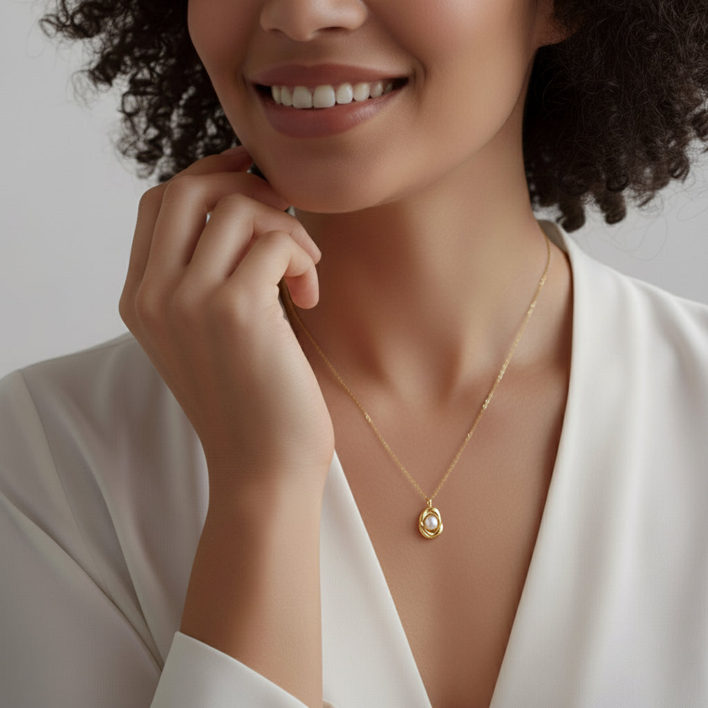 Elia Pearl Necklace