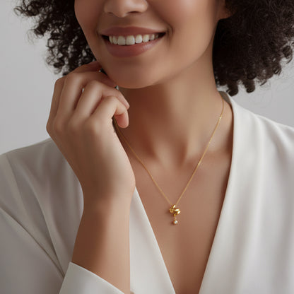 Taashi Necklace